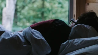 Το εύκολο τρικ για να σε παίρνει ο ύπνος σε δευτερόλεπτα