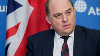 Γκάφα ολκής του Βρετανού υπουργού Άμυνας που μίλησε σε Ρώσους φαρσέρ για τους πυραύλους που στέλνει η Αγγλία στην Ουκρανία