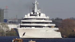 Τα δύο σούπερ γιοτ του Αμπράμοβιτς που γλίτωσαν από τις κυρώσεις