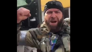 Προκλητικό βίντεο Τσετσένων από Μαριούπολη: Πυροβολούν κτίρια και φωνάζουν «Αλλάχου Ακμπάρ»