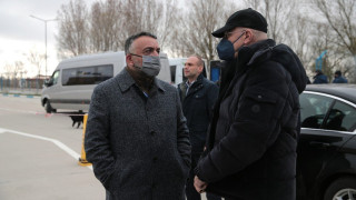 Στην Οδησσό για να μεταφέρει ανθρωπιστική βοήθεια ο Νίκος Δένδιας