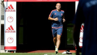 Η «πρώτη» Καμπιάσο με τα «ερυθρόλευκα» (pics)