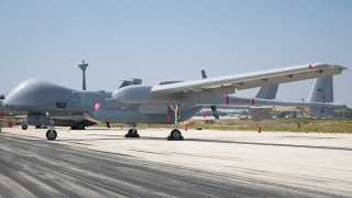 Στο «στόχαστρο» των ΕΔ το οπλισμένο Ισραηλινό UCAV Heron TP: Απάντηση στη μαζική χρήση Τουρκικών οπλισμένων UAV