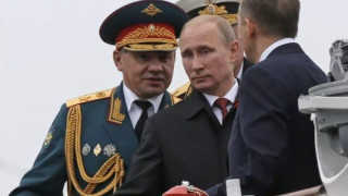 Συγκέντρωση στον Λευκό Πύργο: «Να ζήσει ο Πούτιν»