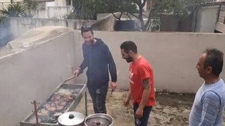 Δασκαλάκης: Μπάρμπεκιου και χαμόγελα 17 ημέρες μετά το θάνατο του παιδιού του