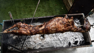 Πασχαλινά εδέσματα: Σε ποιες τιμές θα κινηθούν