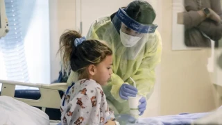 Ηπατίτιδα στα παιδιά: Ποιο είναι το πρώτο σημάδι που εμφανίζουν