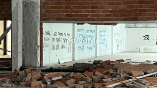 Εικόνες διάλυσης στο Βιολογικού του ΑΠΘ: Γκρέμισαν τα πάντα στο ισόγειο