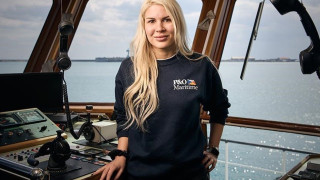 Κύπρος: Η πρώτη γυναίκα κυβερνήτης ρυμουλκού είναι από την Χαλκιδική!