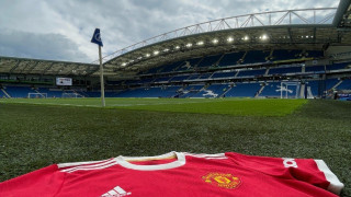 Στιγμές... Ελλάδας στη Μάντσεστερ - Οπαδοί στους παίκτες: «Δεν μπορείτε να αντέξετε τη φανέλα»