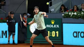 O Τσιτσιπάς υπέταξε τον Ρούμπλεφ και προχώρησε στα ημιτελικά του Masters 1000 της Μαδρίτης