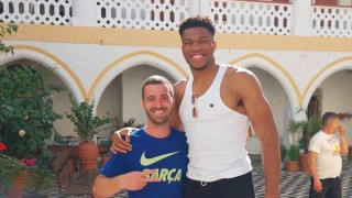 Στη Σύμη ο Γιάννης Αντετοκούνμπο!