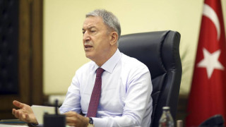 Εκτός ελέγχου ο Ακάρ – Ένταση με Έλληνες βουλευτές για Κυπριακό και τουρκικές παραβιάσεις