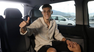 «Πείτε γεια στο νέο Νο 30 του Δικεφάλου»