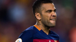 Πλήγματα με Ντάνι Άλβες και Μπουσκέτς