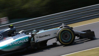 Πρώτος ο Ρόσμπεργκ στις ελεύθερες δοκιμές