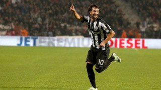 Διαψεύδει για Καρέλη και Περέιρα