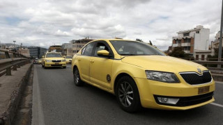 Αθήνα: Χρέωσε το Ερμού-Παγκράτι 300 ευρώ-Καταγγελία στο Σωματείο Οδηγών Ταξί (vid)