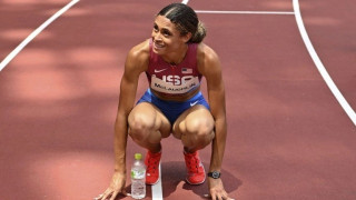 ΜακΛάφλιν: Κατέρριψε το παγκόσμιο ρεκόρ στα 400μ. εμπόδια! (vid)