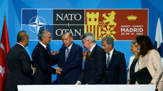 Σύνοδος ΝΑΤΟ: Άρση του βέτο της Τουρκίας για την ένταξη Φινλανδίας, Σουηδίας