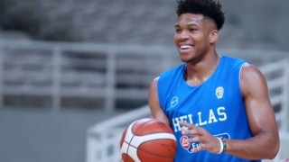 Αντετοκούνμπο: «Είμαι εδώ για τη διαδρομή»