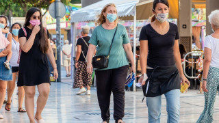 Σχεδόν «εξαφανίζεται» ο κορονοϊός- Αυτή η ομάδα ανθρώπων παραμένει ευάλωτη