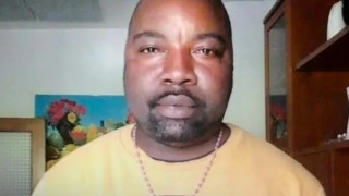 Ιταλία: Ενώ άντρας στραγγάλιζε Νιγηριανό και οι περαστικοί βιντεοσκοπούσαν! (Σκληρές εικόνες)