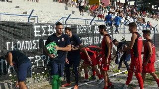 Το συγκινητικό πανό για τον Μαρκούση (pics+video)
