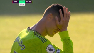 Η Γιουνάιτεντ δέχθηκε 4 γκολ σε ένα ημίχρονο από τη Μπρέντφορντ!