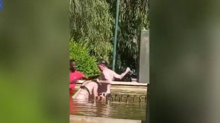 Ισπανία: Πήγε να πνίξει τη σύντροφό του σε σιντριβάνι - Την έσωσαν περαστικοί