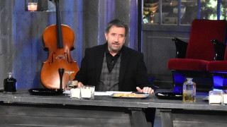 Ηθοποιός από τους «Απαράδεκτους» σε εκπομπή σαν το «Στην υγειά μας ρε παιδιά» στο Open
