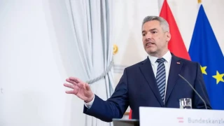 Καγκελάριος της Αυστρίας για το ρεύμα: «Πρέπει να σταματήσουμε αυτή την τρέλα»