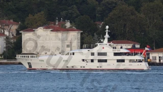 Yakamoz: Το γιοτ του Ερντογάν εμφανίστηκε στο Βόσπορο