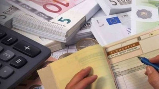 Τέλος επιτηδεύματος: «Κλείδωσε» η κατάργηση εντός του '23