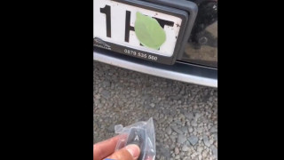 Το απίστευτο τρικ που χρησιμοποιούν για να αποφύγουν τις κλήσεις της Τροχαίας