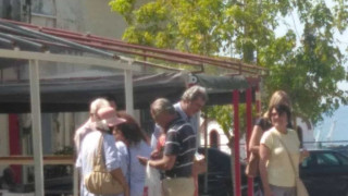 Ο Παύλος Πολάκης στη Μηχανιώνα - Φραστικό επεισόδιο Αυγέρη με πολίτη