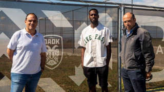 Κάλεντ Νάρεϊ: «﻿Δεν με ενδιαφέρουν οι αριθμοί, δίνω τα πάντα για την ομάδα»