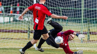 Ο Τοχούρογλου παίζει στα 50 του και εντυπωσιάζει με τις αποκρούσεις του