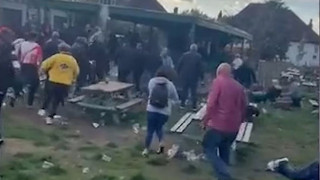 Αγγλία - Γερμανία: Επίθεση Γερμανών οπαδών με μαχαίρια