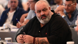 Καραπαπάς για τη φούστα στον Μπαλτάκο: «Την είχα για να την κάνω δώρο στη φίλη μου - Έχω μετανιώσει από το πρώτο λεπτό για την πράξη μου»