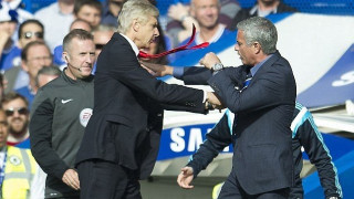 «Δεν πετυχαίνει τίποτα και παραμένει βασιλιάς»