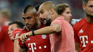 Ο Γκουαρντιόλα αδειάζει Μπεκενμπάουερ! 