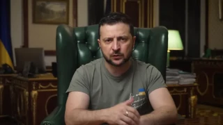 Ζελένσκι σε Ρώσους: Θα σκοτώνεστε ένας ένας όσο είναι στην εξουσία ο Πούτιν