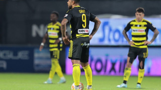 Μπερδεμένοι παίκτες του Άρη και Πάρντιου, τραγικά λάθη και ήττα με κάτω τα χέρια από ΑΕΚ