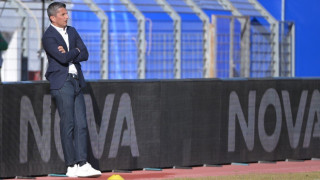 Ακόμη και με δεμένα, τα χέρια του Ραζβάν…