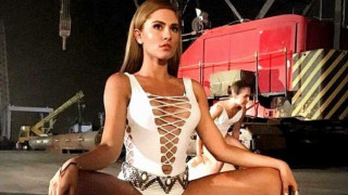 Έλενα Τσαγκρινού: Χωρίς εσώρουχο μπροστά στις κάμερες-«Έκανα κάτι σέξι» (vids)