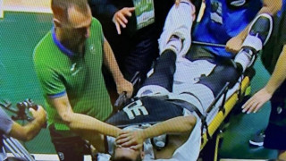 ΣΟΚΑΡΙΣΤΙΚΟΣ τραυματισμός του Ντάρκο-Κέλι στο Μάλαγα-ΠΑΟΚ (vid)