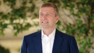 Ντμίτρι Ριμπολόβλεφ: «Μυστήριο» γύρω από τα εγκαίνια του θερέτρου του Σκορπιού