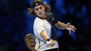 Ενατη διαδοχική ήττα του Τσιτσιπά από Τζόκοβιτς, έχασε στην πρεμιέρα του ATP Finals