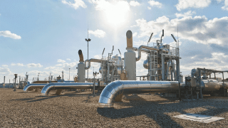 FT: Η ΕΕ εξετάζει παράταση του πλαφόν στην τιμή του φυσικού αερίου